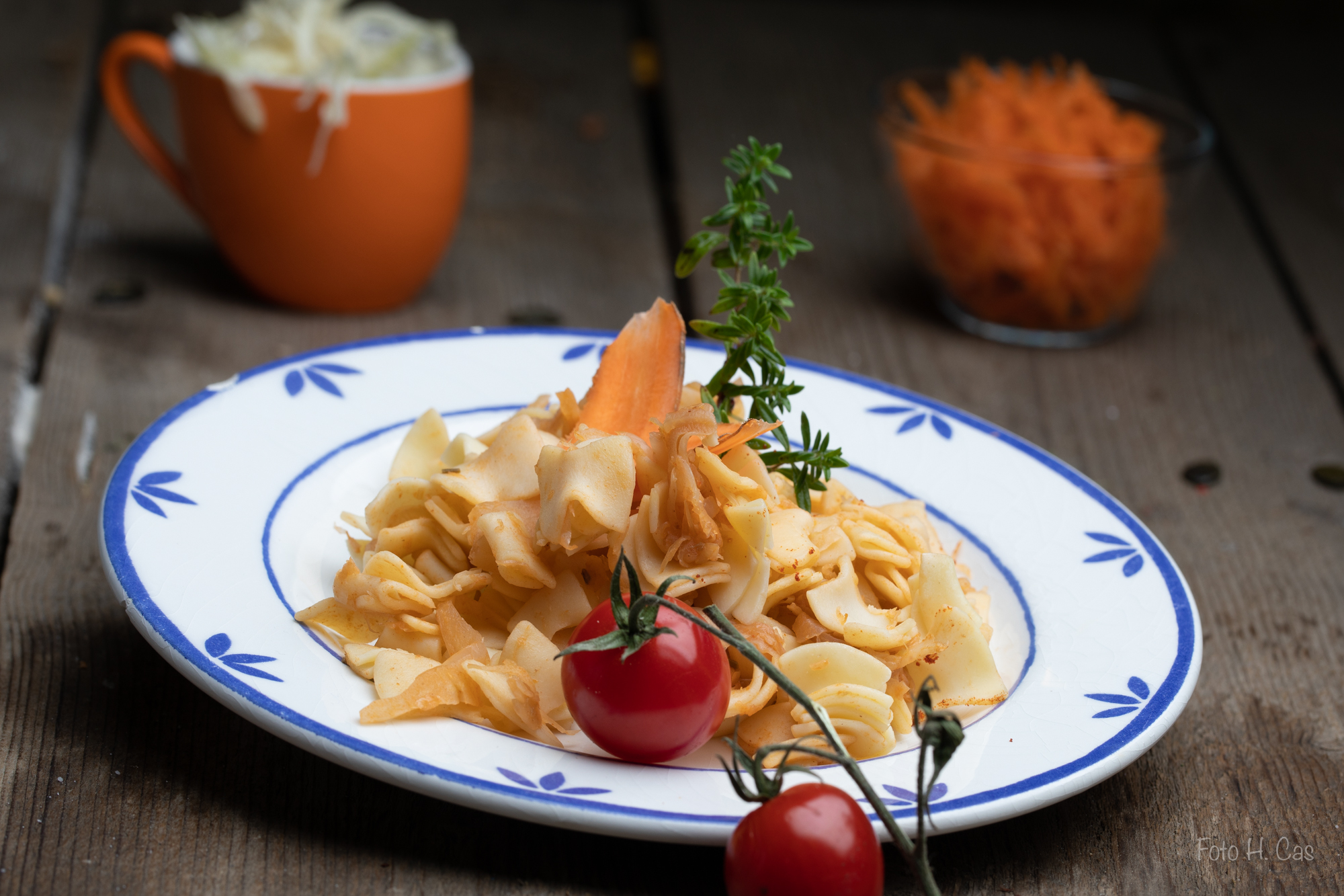 krautfleckerln mit Karottensalat